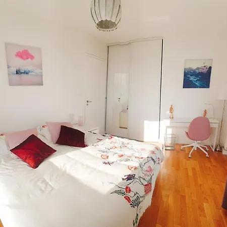 Lit King Size Sdb Privee Issy-les-Moulineaux