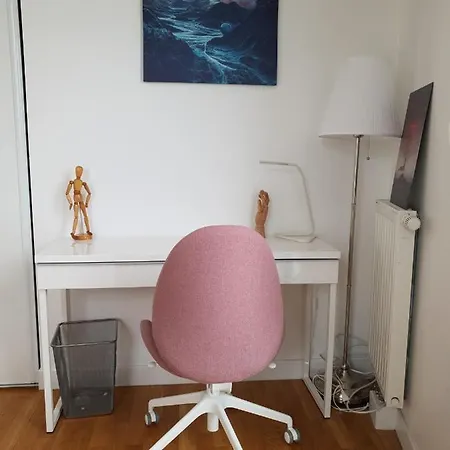 Lit King Size Sdb Privee * Issy-les-Moulineaux